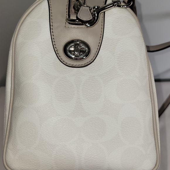 Coach Women's White and Orange Stripe Bag - Picture 4 of 9